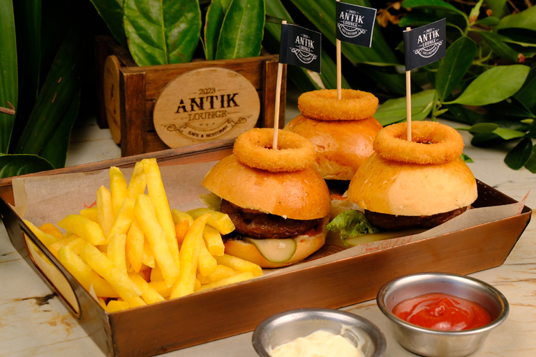 3 LÜ MİNİ BURGER - TRIPLE MINI BURGER
