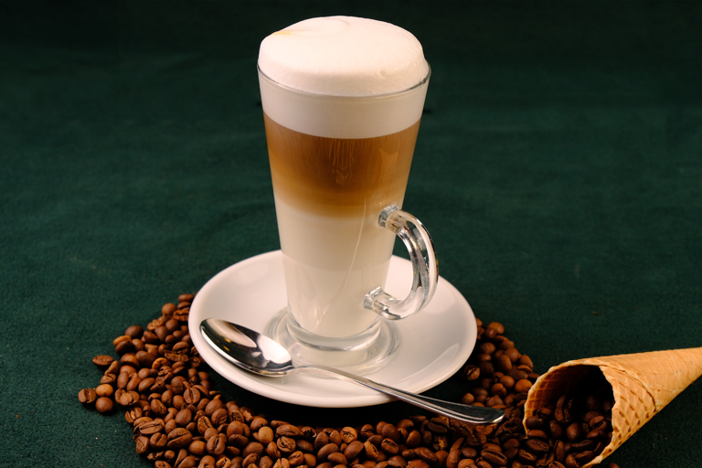 LATTE MACCHIATO